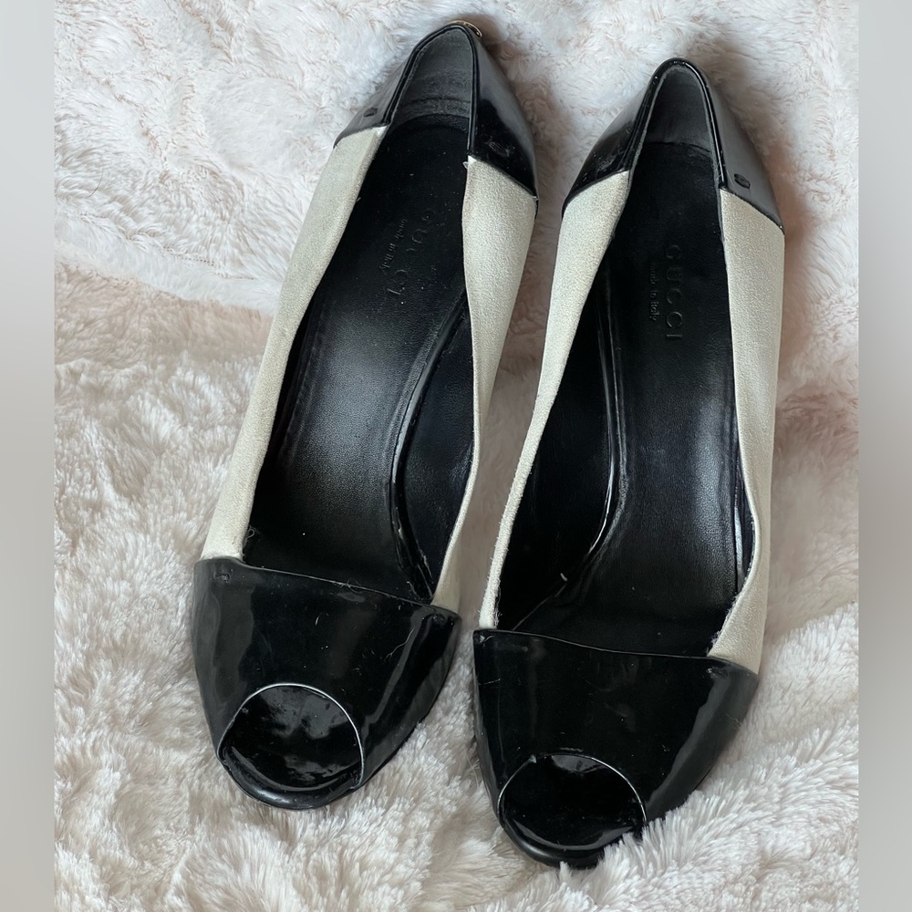 Gucci pumps